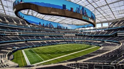 2021年首度破局！曼联客场逆袭，力克英超霸主！